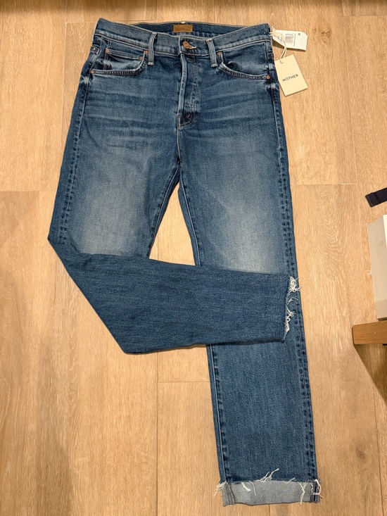 MOTHER Denim - NWT MOTHER The Scrapper Cuff Ankle Fray Jeans Size 26